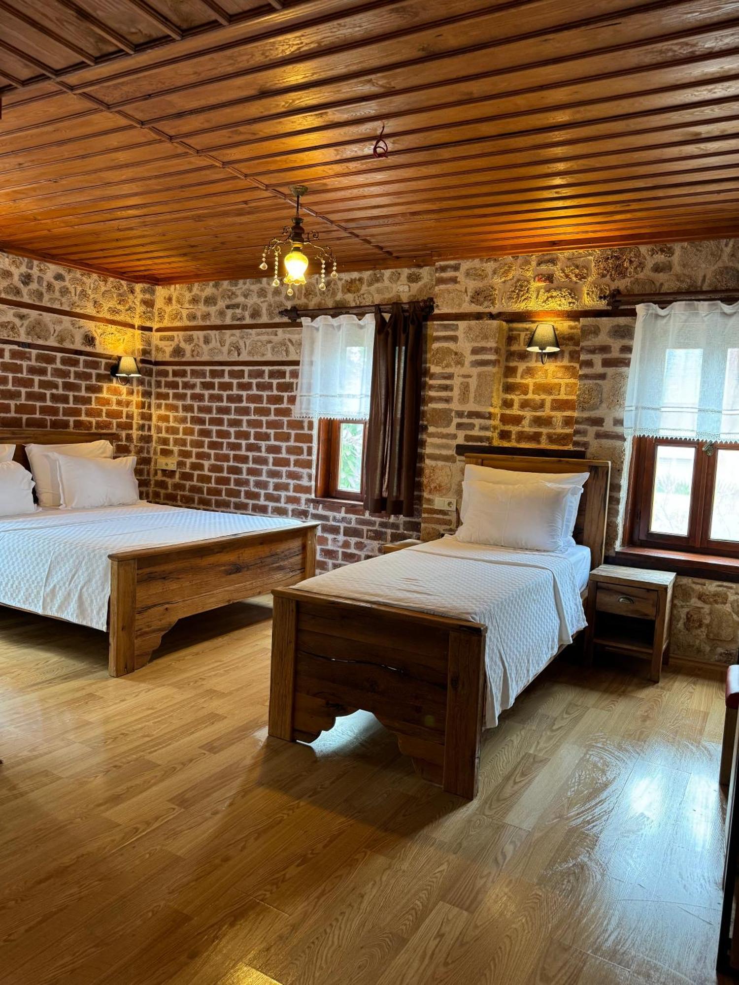Casa Franco Old Town Hotel Анталия Екстериор снимка