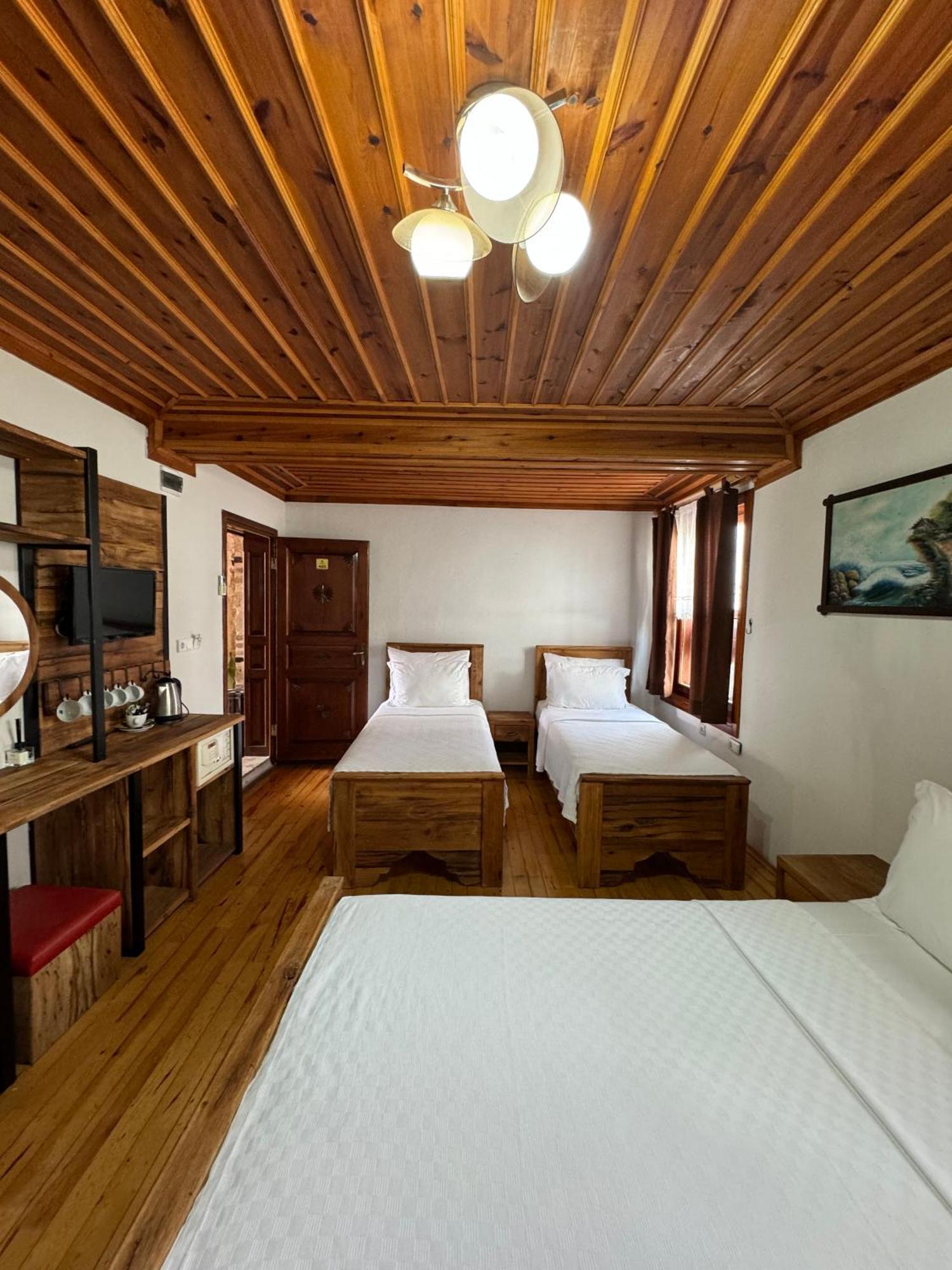 Casa Franco Old Town Hotel Анталия Екстериор снимка