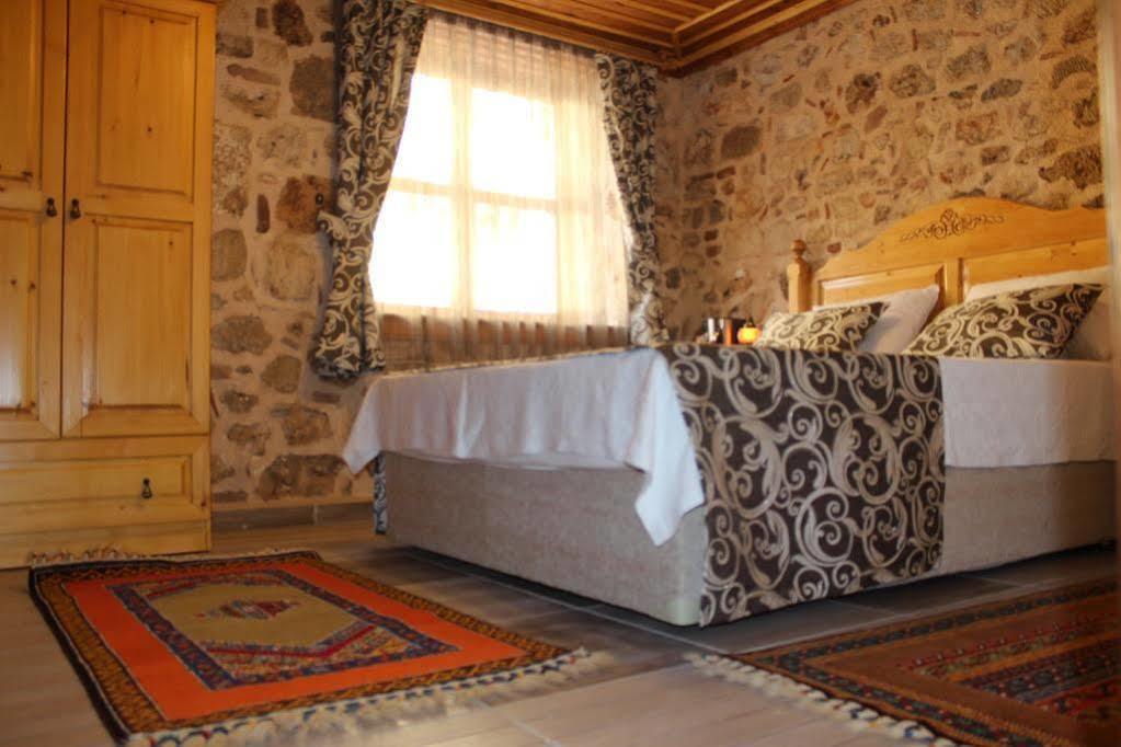 Casa Franco Old Town Hotel Анталия Екстериор снимка
