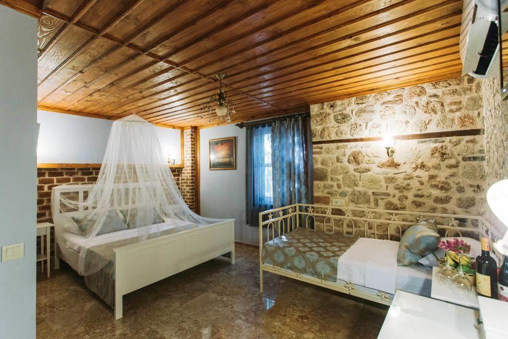 Casa Franco Old Town Hotel Анталия Екстериор снимка